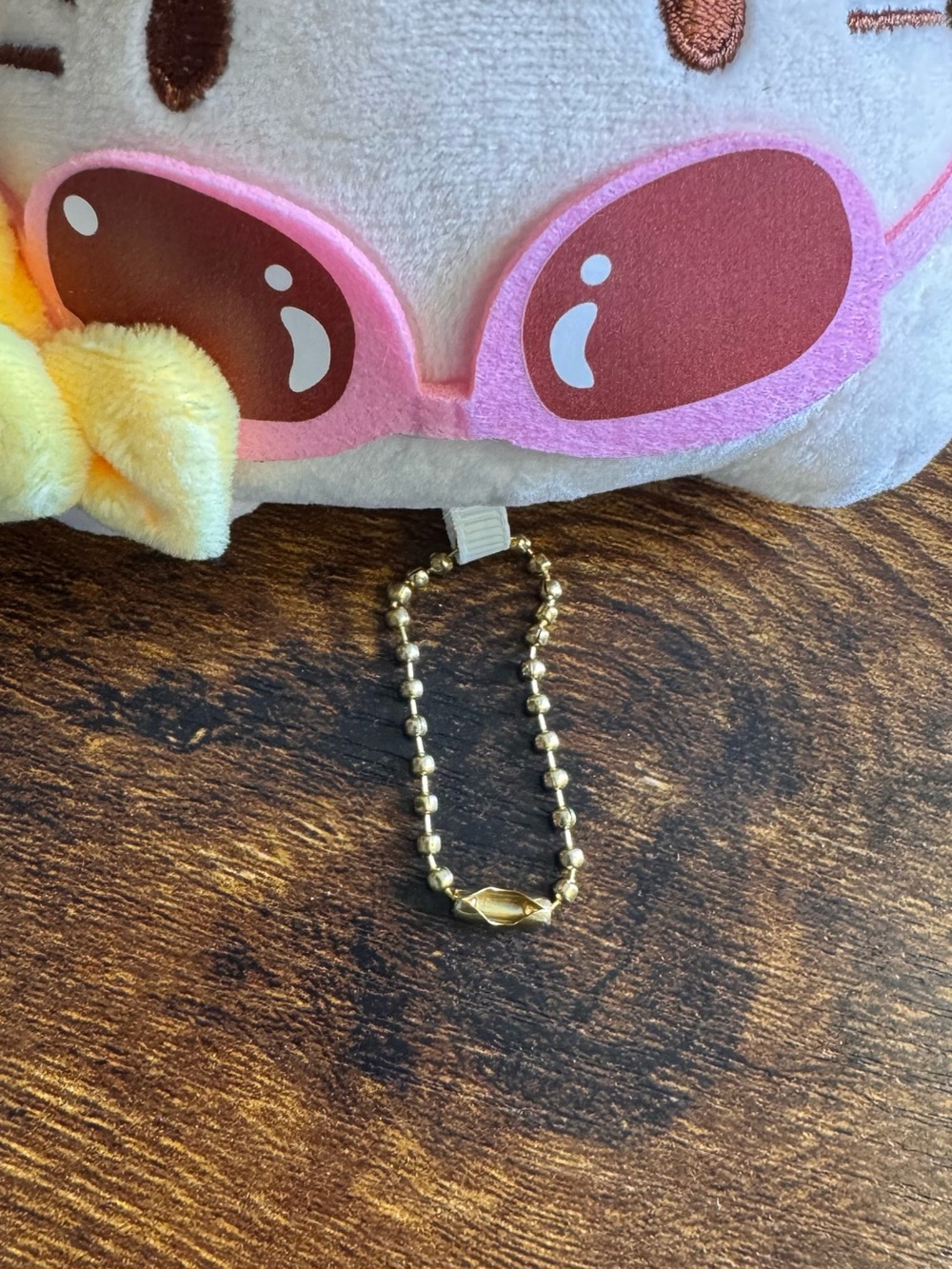 Sanrio Hello Kitty Plush Keychain - Pink Sunglasses & Yellow Bow bathing suit - Picture 4 of 4